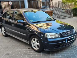 Verde Usado 2002 Opel Astra Comfort Berlina | 1999 € (Buen precio)
