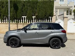 Gris / plata Usado 2017 Suzuki Vitara GLX SUV | 16.500 € (Precio justo)