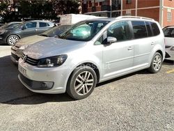 Gris / plata Usado 2011 VW Touran Advance Monovolumen | 8100 € (Buen precio)
