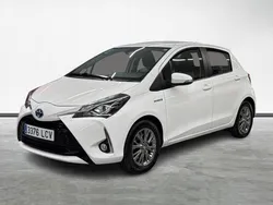 Blanco Usado 2019 Toyota Yaris Hybrid Active Berlina | 13.900 € (Precio justo)