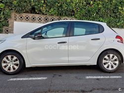 Blanco Usado 2016 Peugeot 208 Access Utilitario | 4490 € (Super precio)