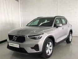 Plateado Nuevo 2024 Volvo XC40 SUV | 32.400 €