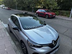 Gris / plata Usado 2023 Renault Clio V Equilibre Berlina | 14.500 € (Precio justo)
