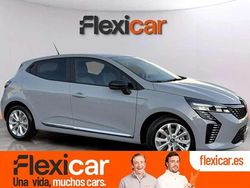 Gris Usado 2025 Renault Clio V Evolution Utilitario | 17.590 € (Precio justo)