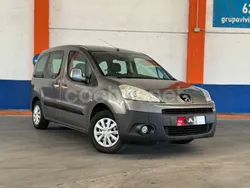 Gris / plata Usado 2012 Peugeot Partner Tepee Active Monovolumen | 9490 € (Precio justo)