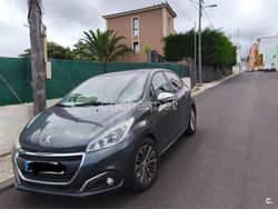 Gris / plata Usado 2017 Peugeot 208 Style Utilitario | 7800 € (Un poco caro)