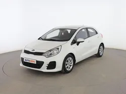 Blanco Usado 2015 Kia Rio Utilitario | 9899 € (Precio justo)
