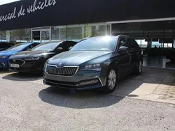 Gris Usado 2020 Skoda Superb Style Familiar | 17.850 € (Super precio)