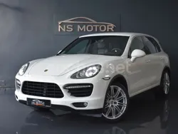 Blanco Usado 2011 Porsche Cayenne Turbo SUV | 27.900 €