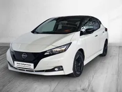 Lunar white + midnight black Usado 2024 Nissan Leaf N-Connecta Utilitario | 25.900 € (Caro)