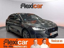 Gris / plata Usado 2023 Ford Focus ST-Line Berlina | 20.990 € (Precio justo)