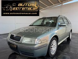 Verde Usado 2003 Skoda Octavia Familiar | 2499 €