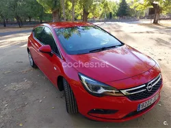 Rojo Usado 2016 Opel Astra Excellence Berlina | 9500 € (Precio justo)