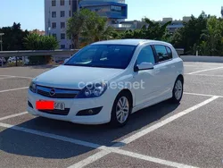 Blanco Usado 2008 Opel Astra Enjoy Berlina | 3250 € (Precio justo)