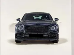 Negro Usado 2023 Bentley Flying Spur Berlina | 224.000 €