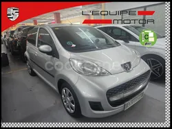 Gris / plata Usado 2010 Peugeot 107 Utilitario | 6990 €