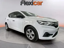 Blanco Usado 2023 Dacia Sandero Essentiel Utilitario | 13.490 € (Precio justo)