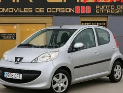 Gris / plata Usado 2008 Peugeot 107 Utilitario | 3995 € (Precio justo)