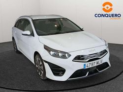 Blanco Usado 2023 Kia Ceed Utilitario | 23.790 € (Un poco caro)