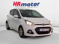 Blanco Usado 2015 Hyundai i10 Utilitario | 7590 € (Precio justo)