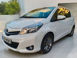 Blanco Usado 2014 Toyota Yaris Active Utilitario | 12.900 € (Un poco caro)