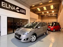 Gris / plata Usado 2015 Peugeot 5008 Allure Monovolumen | 11.500 € (Precio justo)