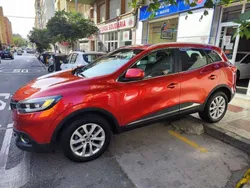 Rojo Usado 2017 Renault Kadjar Zen SUV | 14.800 € (Precio justo)