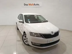 Blanco Usado 2018 Skoda Rapid Ambition Berlina | 10.900 € (Super precio)