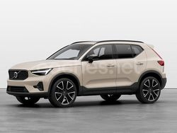 Beige Usado 2024 Volvo XC40 Ultra SUV | 42.900 €