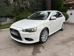 Blanco Usado 2011 Mitsubishi Lancer Sportback Motion Berlina | 6499 €