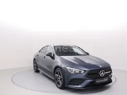 Azul Usado 2023 Mercedes CLA180 Berlina | 42.900 €