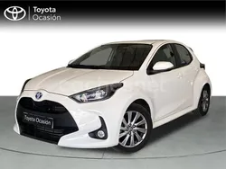 Blanco Usado 2024 Toyota Yaris Hybrid Active Berlina | 19.990 € (Buen precio)