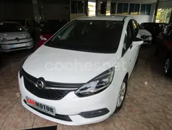 Blanco Usado 2018 Opel Zafira Family Monovolumen | 9995 € (Super precio)
