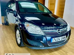 Negro Usado 2009 Opel Astra Cosmo Berlina | 4490 € (Precio justo)