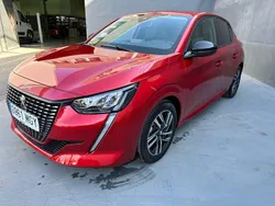 Rojo Usado 2023 Peugeot 208 Allure Utilitario | 14.500 € (Precio justo)