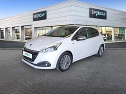 Blanco Usado 2016 Peugeot 208 Style Utilitario | 8490 € (Precio justo)