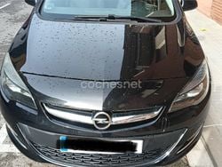 Negro Usado 2013 Opel Astra Selective Berlina | 4900 € (Super precio)