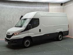 Blanco Usado 2022 Iveco Daily Van | 21.990 € (Precio justo)