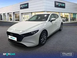 Blanco Usado 2024 Mazda 3 Prime-Line Berlina | 22.950 €