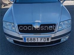 Gris / plata Usado 2006 Skoda Octavia Elegance Berlina | 4000 € (Precio justo)