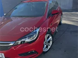 Rojo Usado 2017 Opel Astra Dynamic Berlina | 10.900 € (Precio justo)