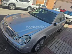 Gris / plata Usado 2005 Mercedes E320 Elegance Berlina | 6499 € (Precio justo)