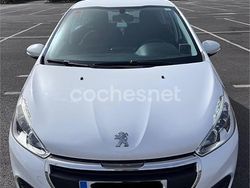 Blanco Usado 2018 Peugeot 208 Active Utilitario | 9000 € (Precio justo)