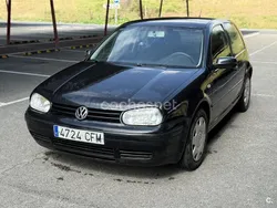 Negro Usado 2003 VW Golf IV Conceptline Berlina | 2000 € (Buen precio)