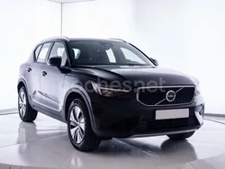 Negro Nuevo 2024 Volvo XC40 Core SUV | 42.800 € (Caro)