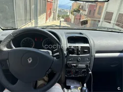 Negro Usado 2005 Renault Clio II Berlina | 2300 € (Precio justo)