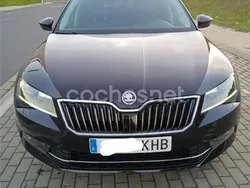 Negro Usado 2018 Skoda Superb Ambition Familiar | 13.990 € (Super precio)