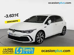 Blanco Usado 2020 VW Golf VIII Style Berlina | 23.450 € (Caro)