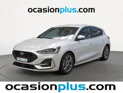 Gris plata Usado 2024 Ford Focus ST-Line Utilitario | 22.264 € (Precio justo)