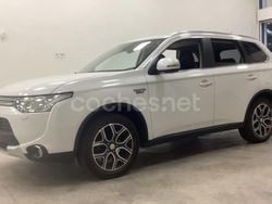 Blanco Usado 2015 Mitsubishi Outlander P-HEV Motion SUV | 9995 € (Precio justo)